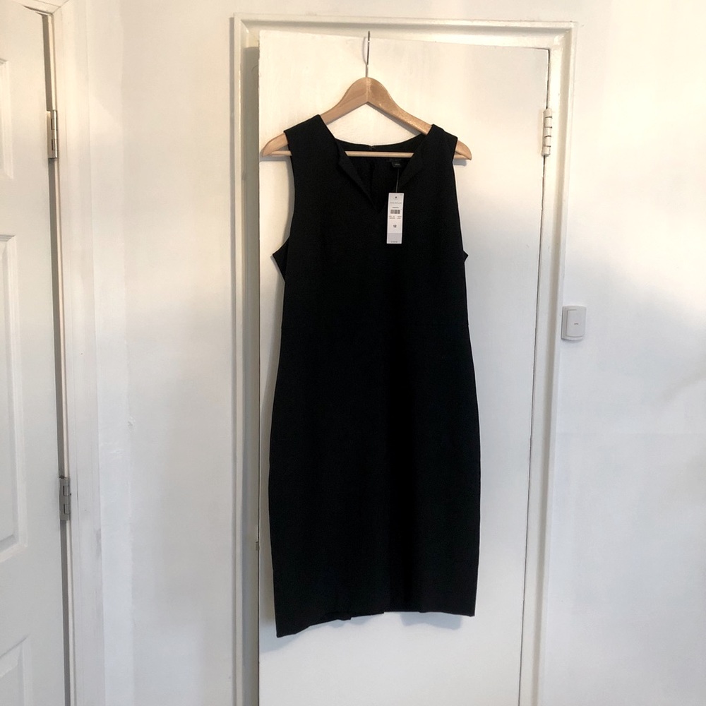Black Ann Taylor sleeveless sheath dress - sz 12